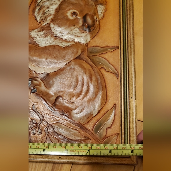 Vintage Koala art, leatherwork sculpted and hand colored - Picture 9 of 10
